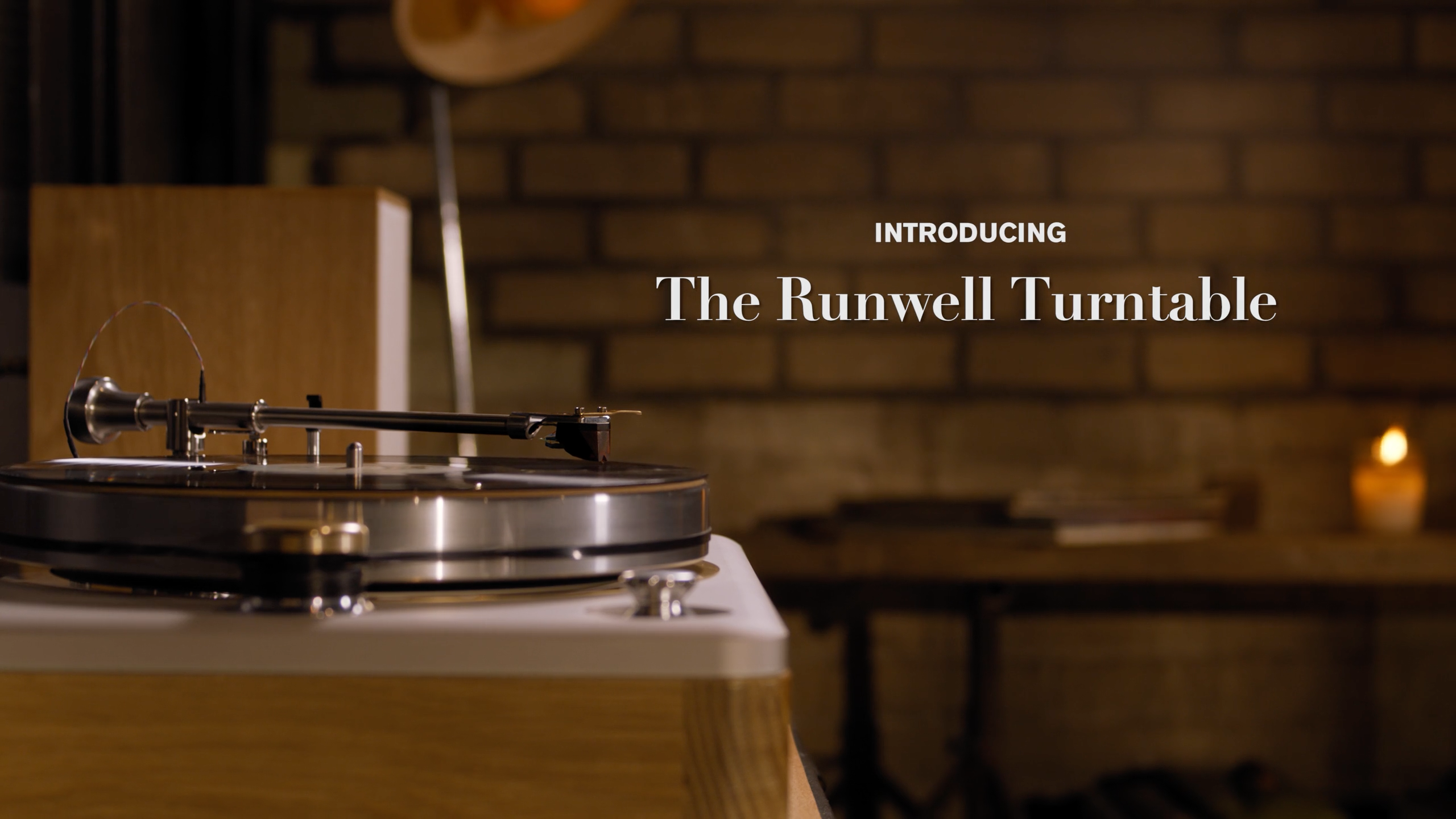Introducing Shinola Audio: The Runwell Turntable on Vimeo 2016-12-08 22-41-29.png